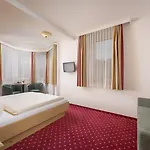 Fischer Hotel