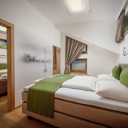 Fischer Hotel 3*