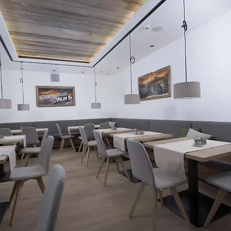 Fischer Sankt Johann in Tirol