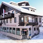 Fischer Hotel 3*