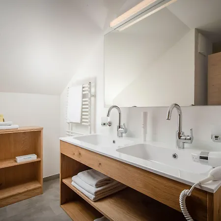 菲舍酒店 3* 蒂罗的圣约翰